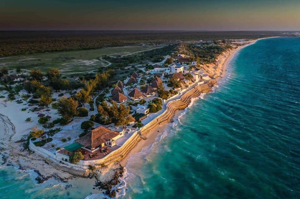 Отель Salary Bay Tsifota Экстерьер фото
