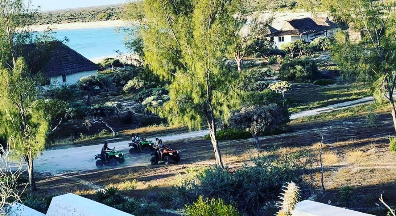 Отель Salary Bay Tsifota Экстерьер фото