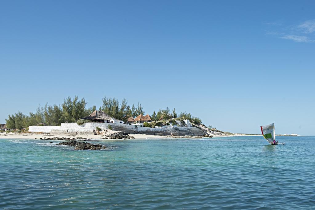 Отель Salary Bay Tsifota Экстерьер фото